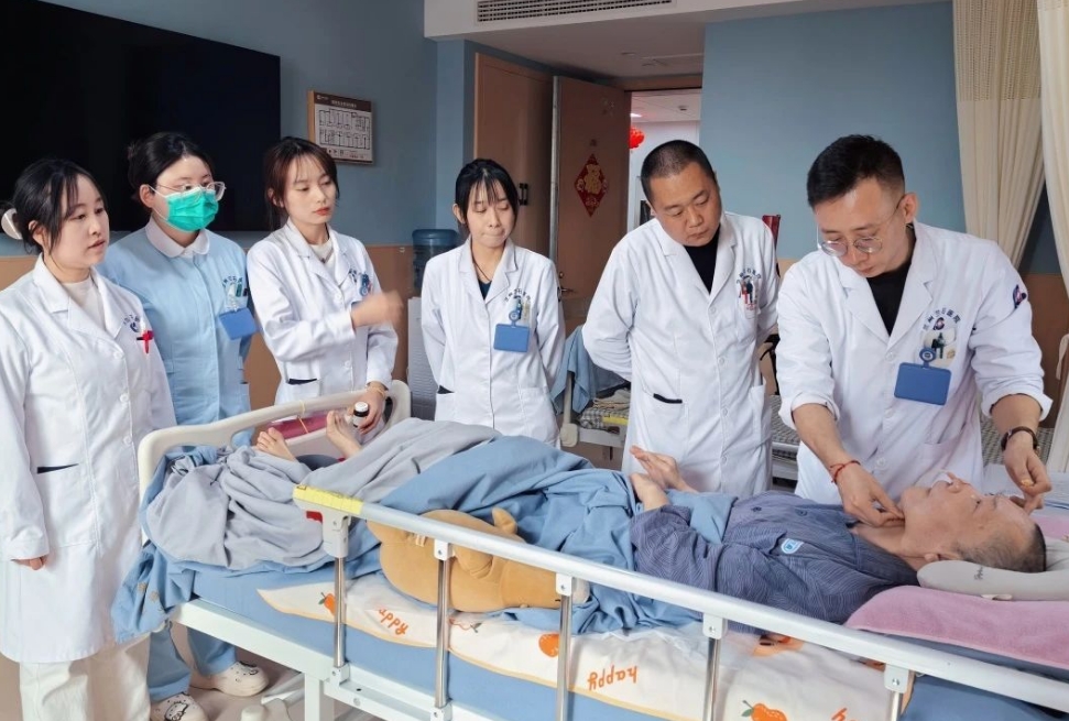 静馨康养——用专业与耐心，为长者铺就安心晚年！